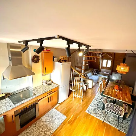 Caleydos Duplex Diseno Garaje Wifi Apartment *